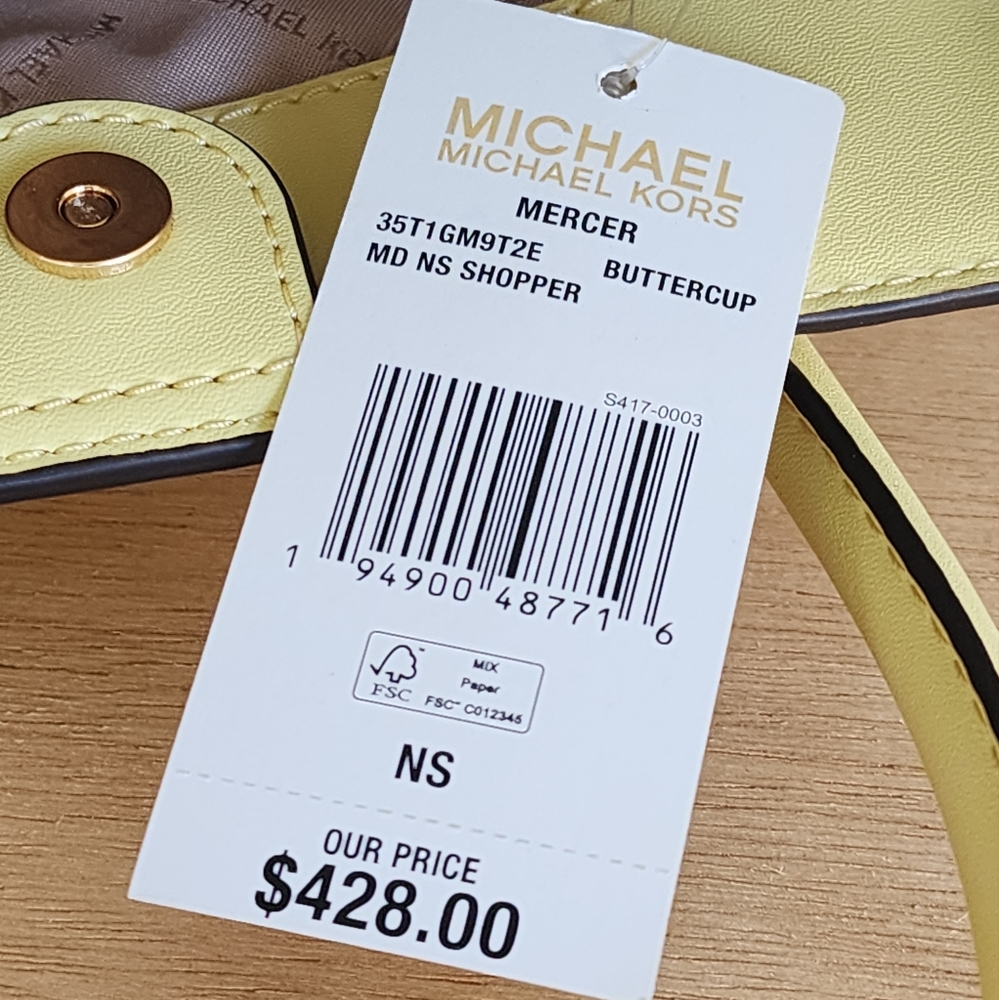 Michael Kors Mercer MD Crossbody Yellow - Picture 7 of 8